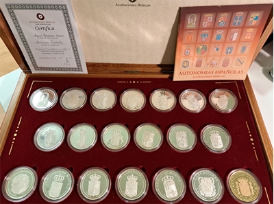 Foto de AUTONOMIAS ESPAÑOLAS Estuche 20 PIEZAS