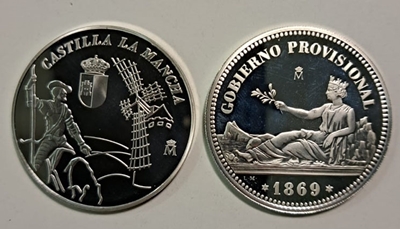 Foto de LOTE 2 MEDALLAS